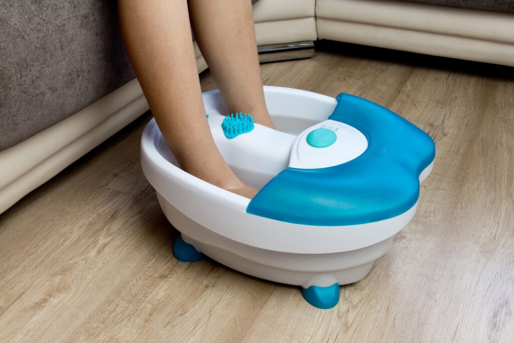 foot, massager, spa, hot tub, electricity, heat, temperature, bathtub, beauty treatment, manicure, massaging, new, adult, alternative therapy, backgrounds