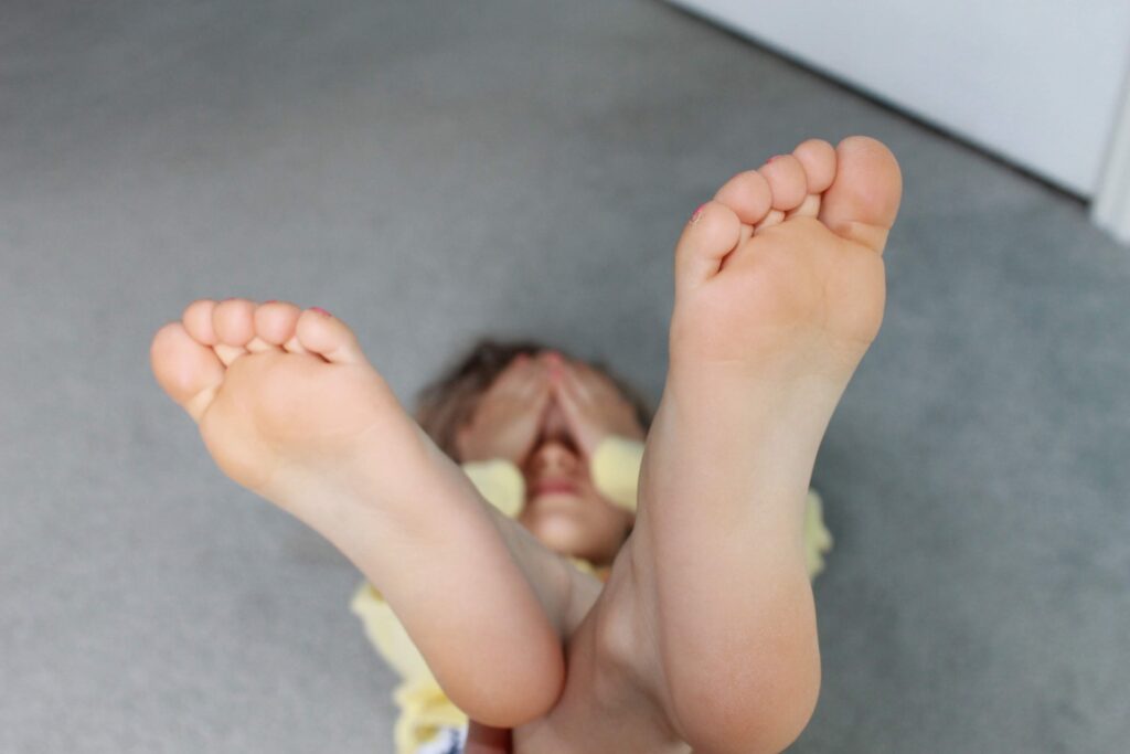 depression, mental health awareness, mental health, toddler, play, children, floor, lying down, brown backgrounds, heel, human, people images & pictures