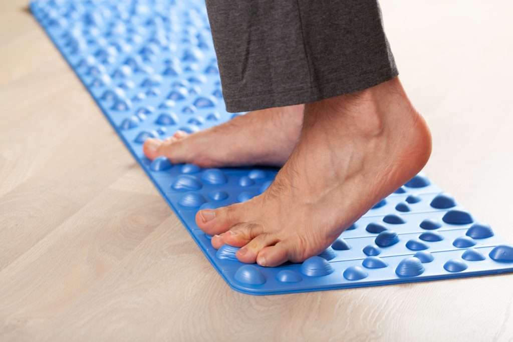 "Toe pick-up" exercise